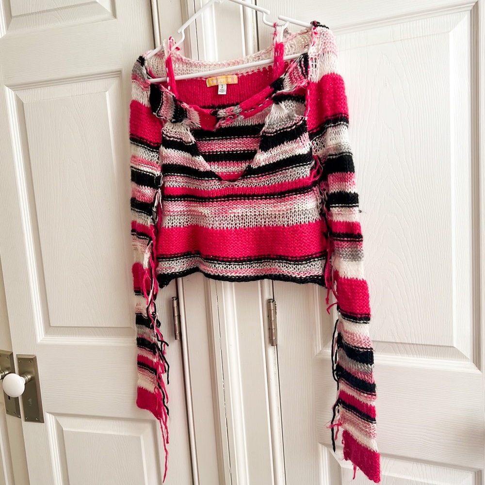 Urban Outfitters 💗🖤 Size Small Womens Pink Black and White Knit Jumper